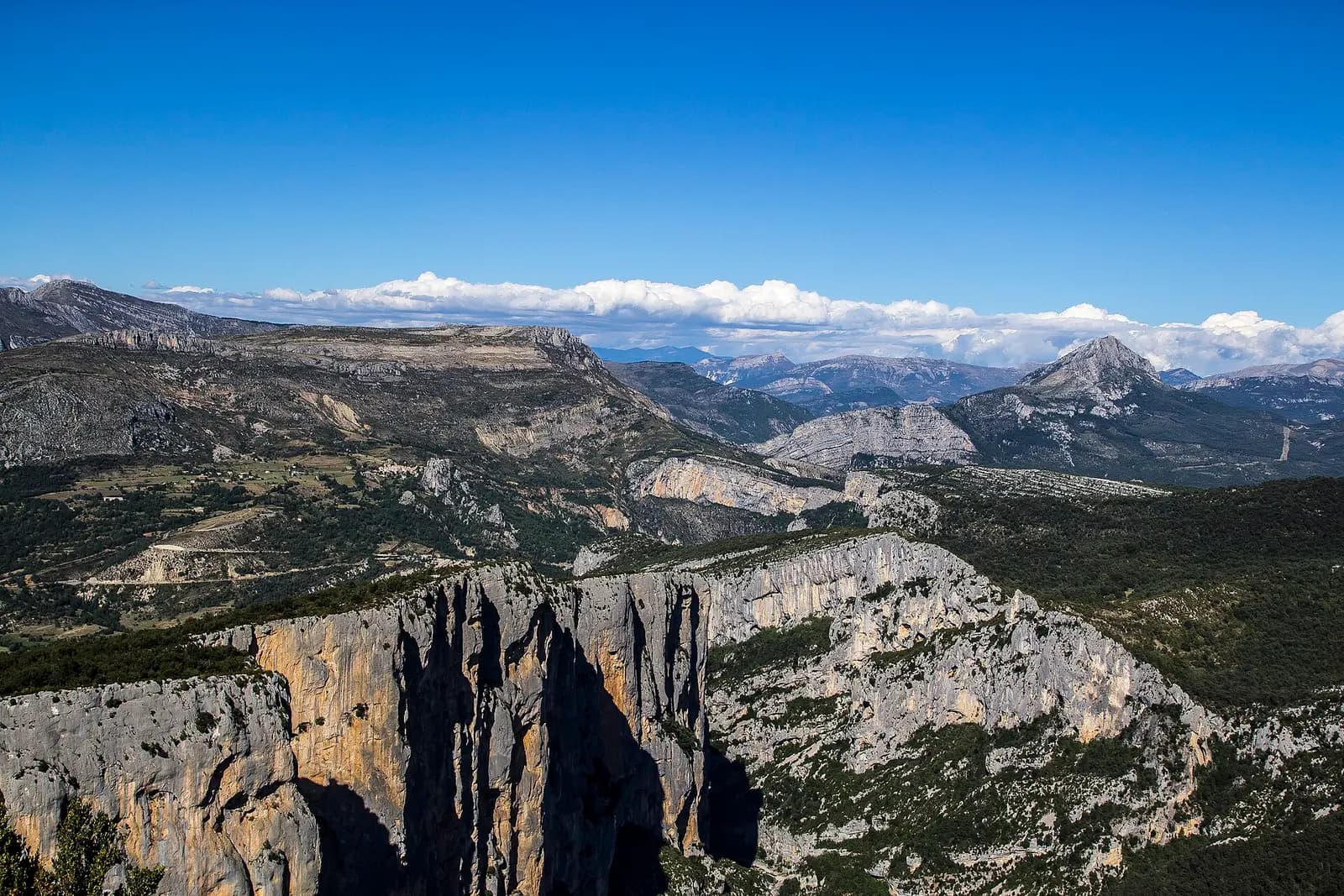 Garganta del Verdon: el cañón más profundo de Europa que se recorre en kayak o a pie en un solo día