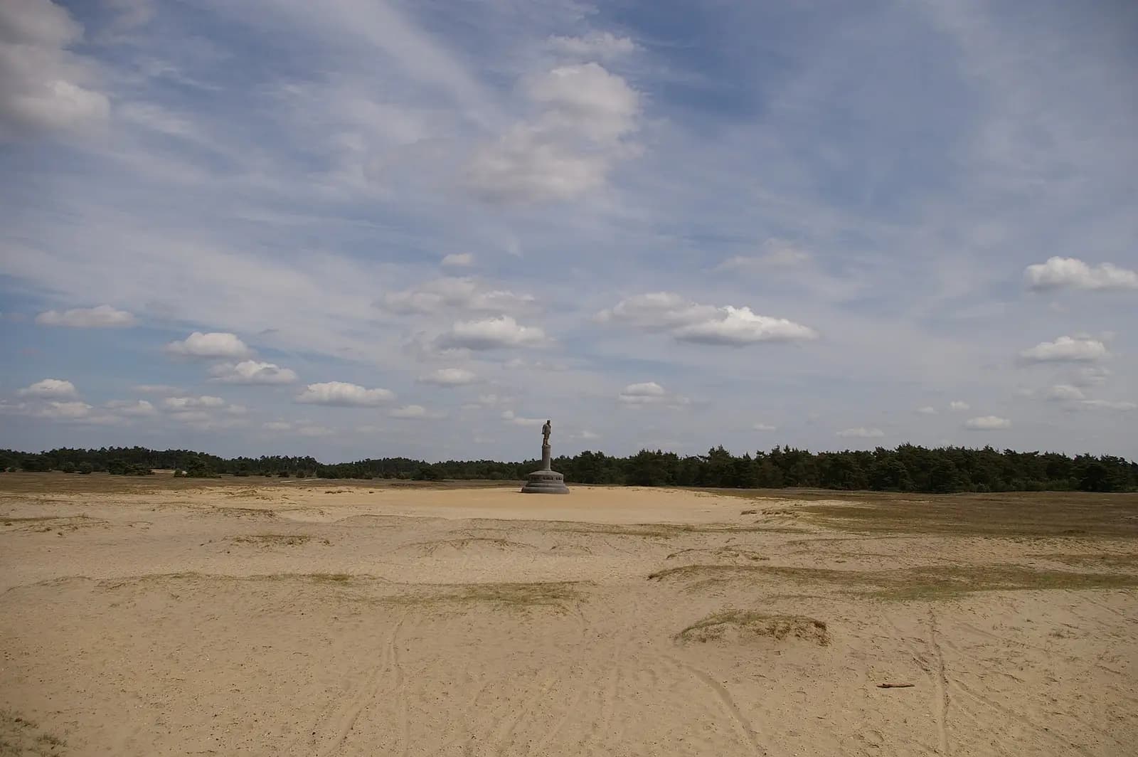 Parque Nacional De Hoge Veluwe: 5.400 hectáreas de bosque, dunas y ciervos a una hora de Ámsterdam